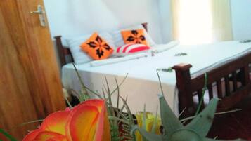 In-room safe, desk, free WiFi