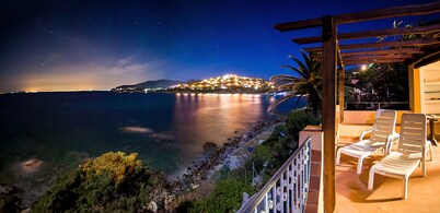 Villa AngelaD: 180° Sea View & Direct Sea Access