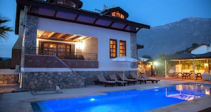Beheizter Pool - Private Villa.