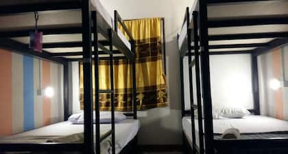 Adchara Mansion - Hostel