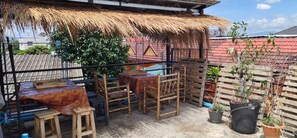 Balcony - Adchara Mansion - Hostel (Chiang Rai)