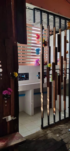 Interior - Adchara Mansion - Hostel (Chiang Rai)