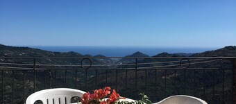 Lejlighed i Borgo delle Stelle. Stor terrasse med en vidunderlig udsigt!