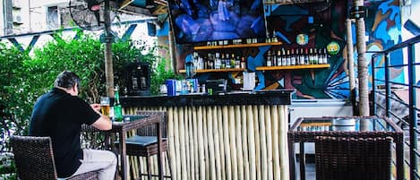 Poolside bar