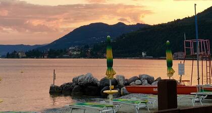 Luxurious Residence in Central Location a Few Steps from the Lake with AC and WIFI