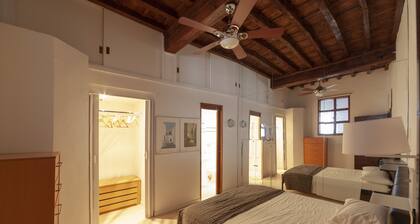 Independent 50 meters from the central and very Tuscan Duomo