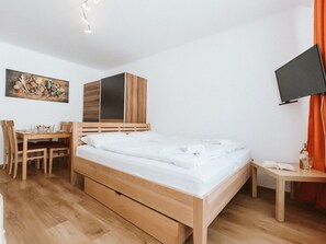 1 bedroom, free WiFi