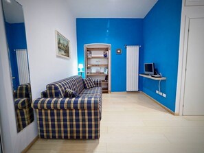 Studio | Woonruimte | Een televisie