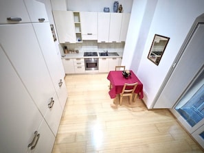Studio | In-room dining