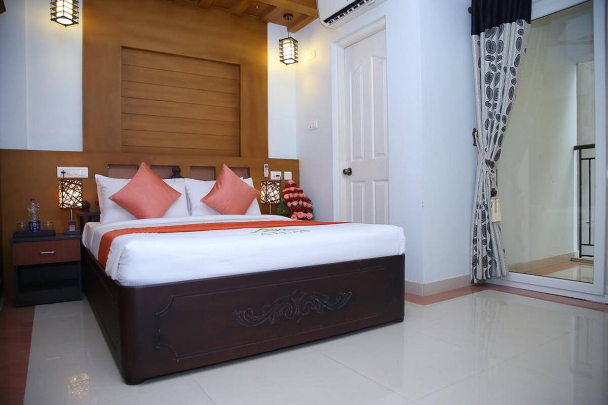Frette Italian sheets, premium bedding, down duvets, pillow-top beds