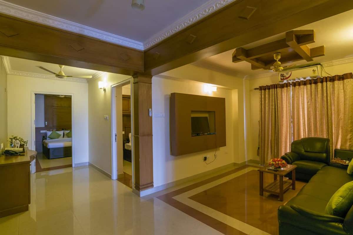 deluxe suite | interior