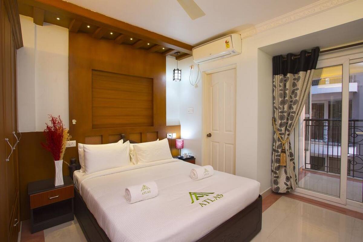 frette italian sheets, premium bedding, down duvets, pillow-top beds