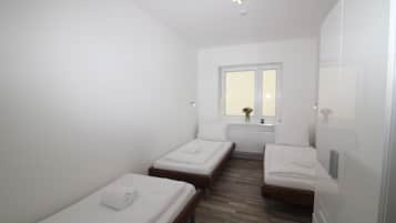 3 bedrooms, free WiFi, bed sheets