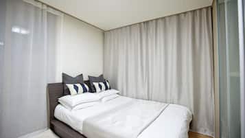 Full House | 1 bedroom, iron/ironing board, free WiFi