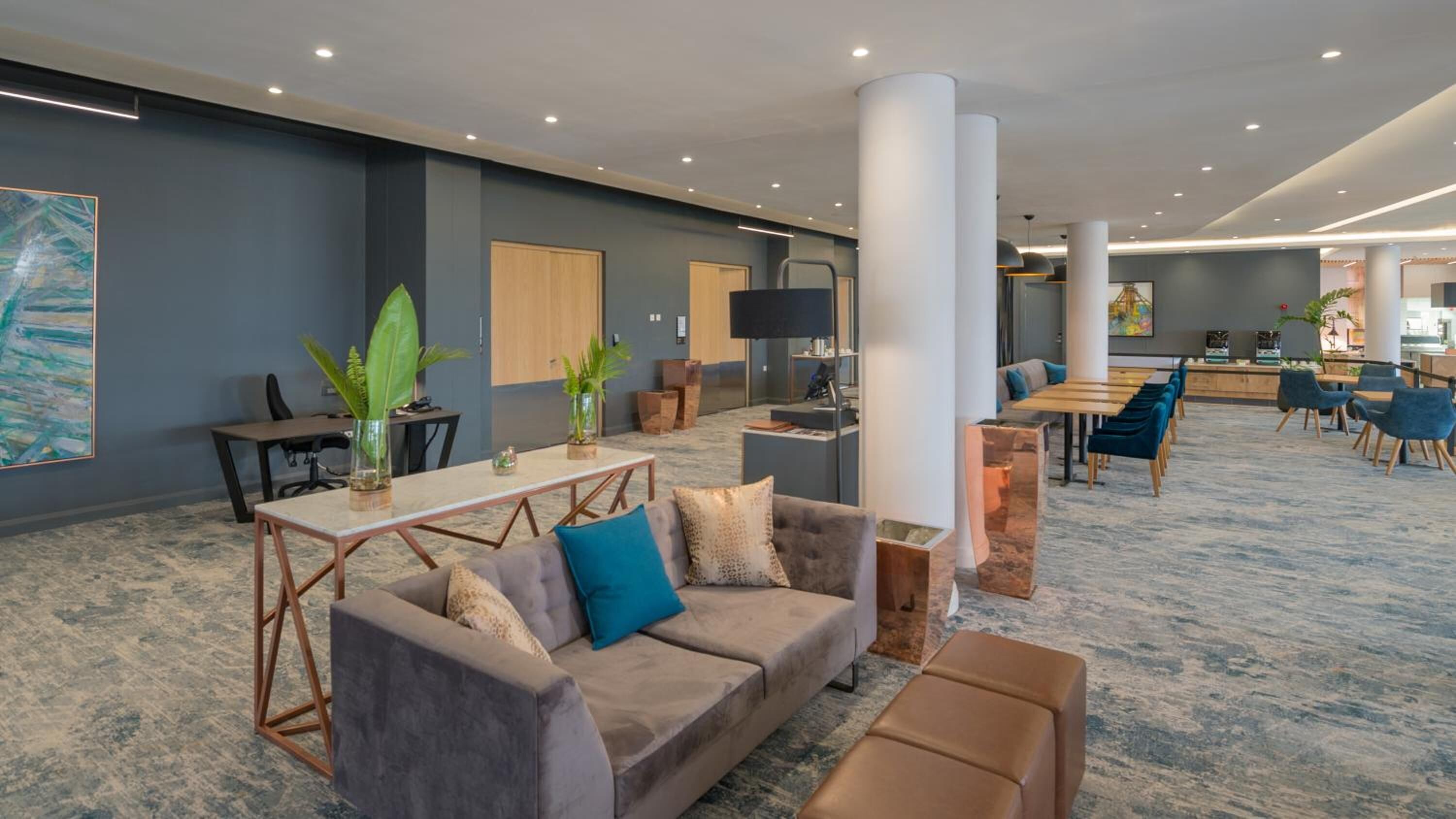 breakfast, lunch and dinner served