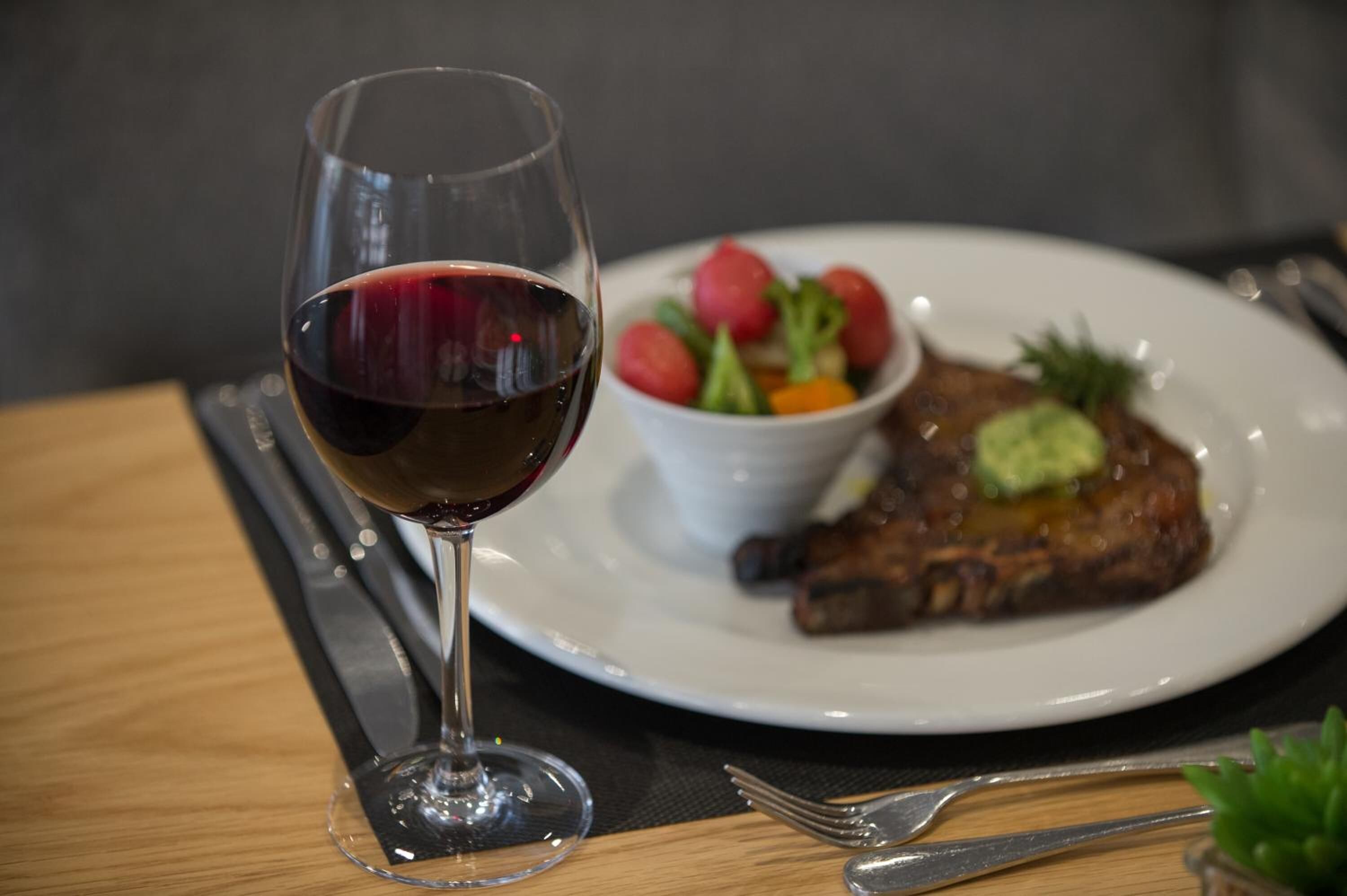 breakfast, lunch and dinner served