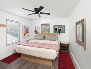 2 bedrooms, iron/ironing board, free WiFi, bed sheets - Fantastic Vibe! Folly Vacation Apt D (Folly Beach)