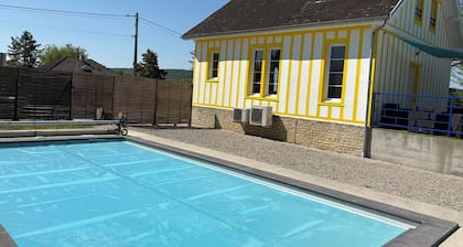 Haus 2 bis 6 Personen in sehr schönem Park mit privatem beheiztem Pool