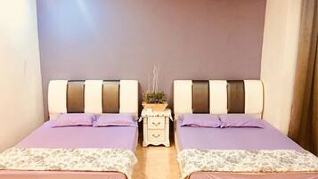 Casa, 5 quartos | 5 quartos, ferros/tábuas de passar roupa, Wi-Fi de cortesia