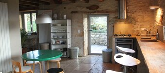 An authentic white stone barn renovated for 4, with fireplace