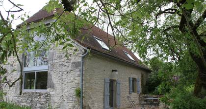 An authentic white stone barn renovated for 4, with fireplace