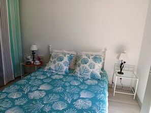 3 chambres, fer et planche à repasser, Wi-Fi gratuit