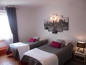 5 makuuhuonetta, silitysrauta/-lauta, vauvan matkasänky, ilmainen Wi-Fi