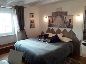 5 chambres, fer et planche à repasser, lit parapluie, Wi-Fi gratuit