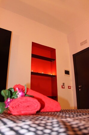 Comfort Suite, Patio | 1 bilik tidur, meja, kalis bunyi, katil bayi/kot (percuma) 