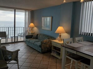 Smart TV, DVD player - Wonderful 2BR / 2BA-Top Floor-Oceanfront Corner Unit - Vacation Fun Awaits! (North Myrtle Beach)