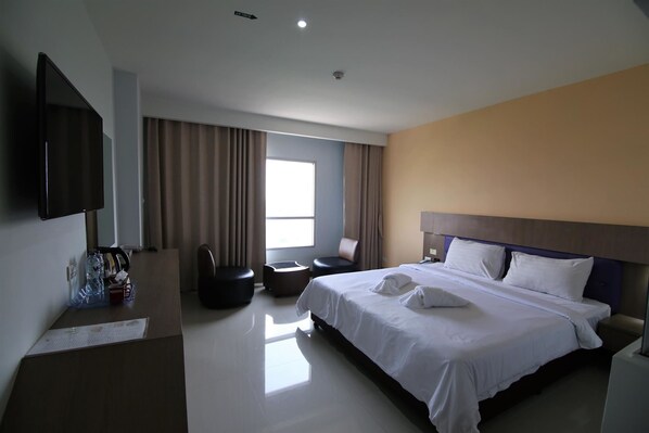 In-room safe, desk, blackout curtains, iron/ironing board