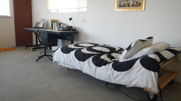 Desk, iron/ironing board, free WiFi, bed sheets