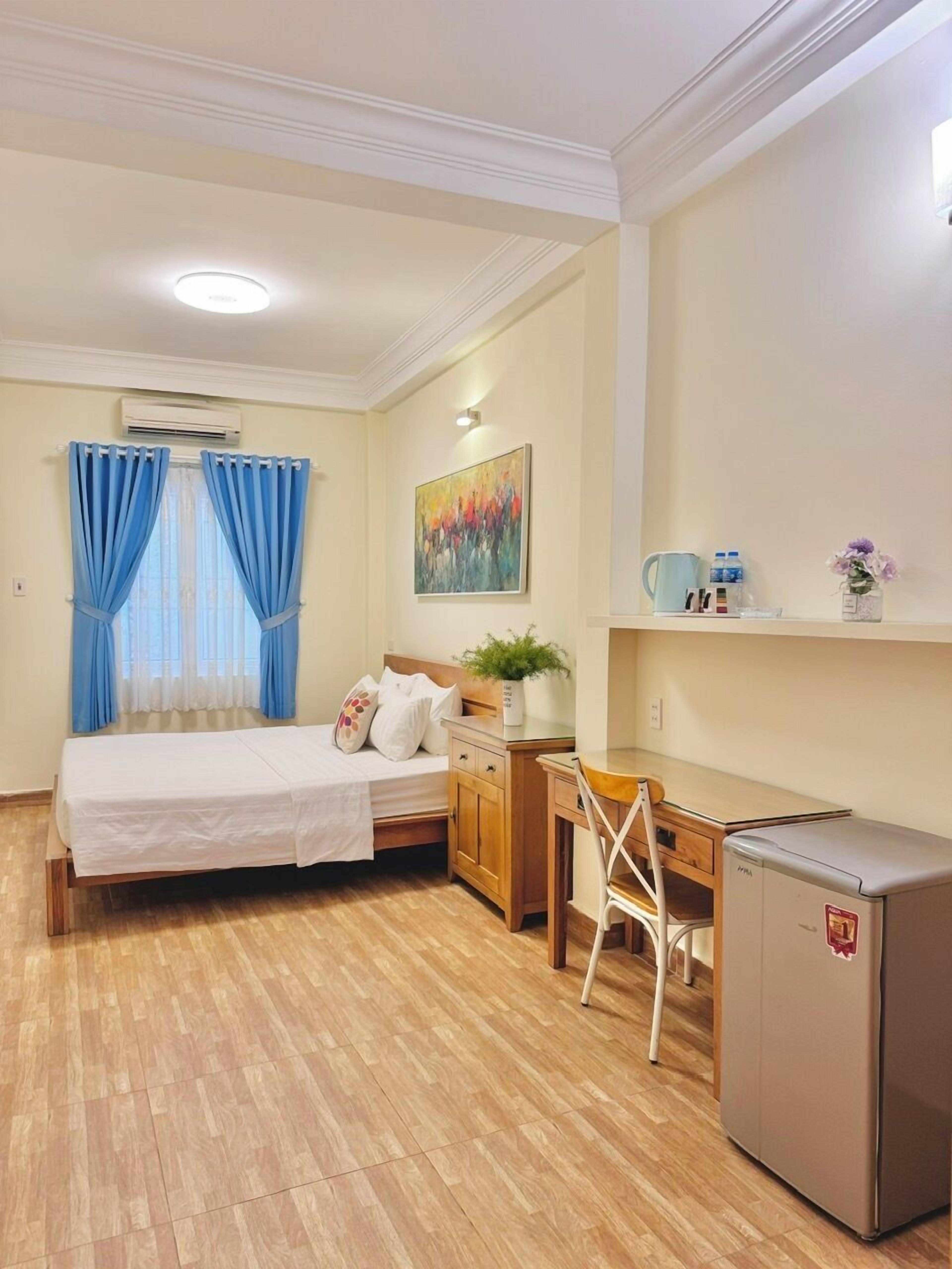 superior double room | desk, blackout curtains, rollaway beds, free wifi