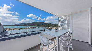 1 habitación, decoración personalizada y muebles diferentes