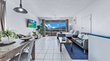 1 bedroom, individually decorated, individually furnished