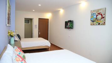 Desk, rollaway beds, free WiFi