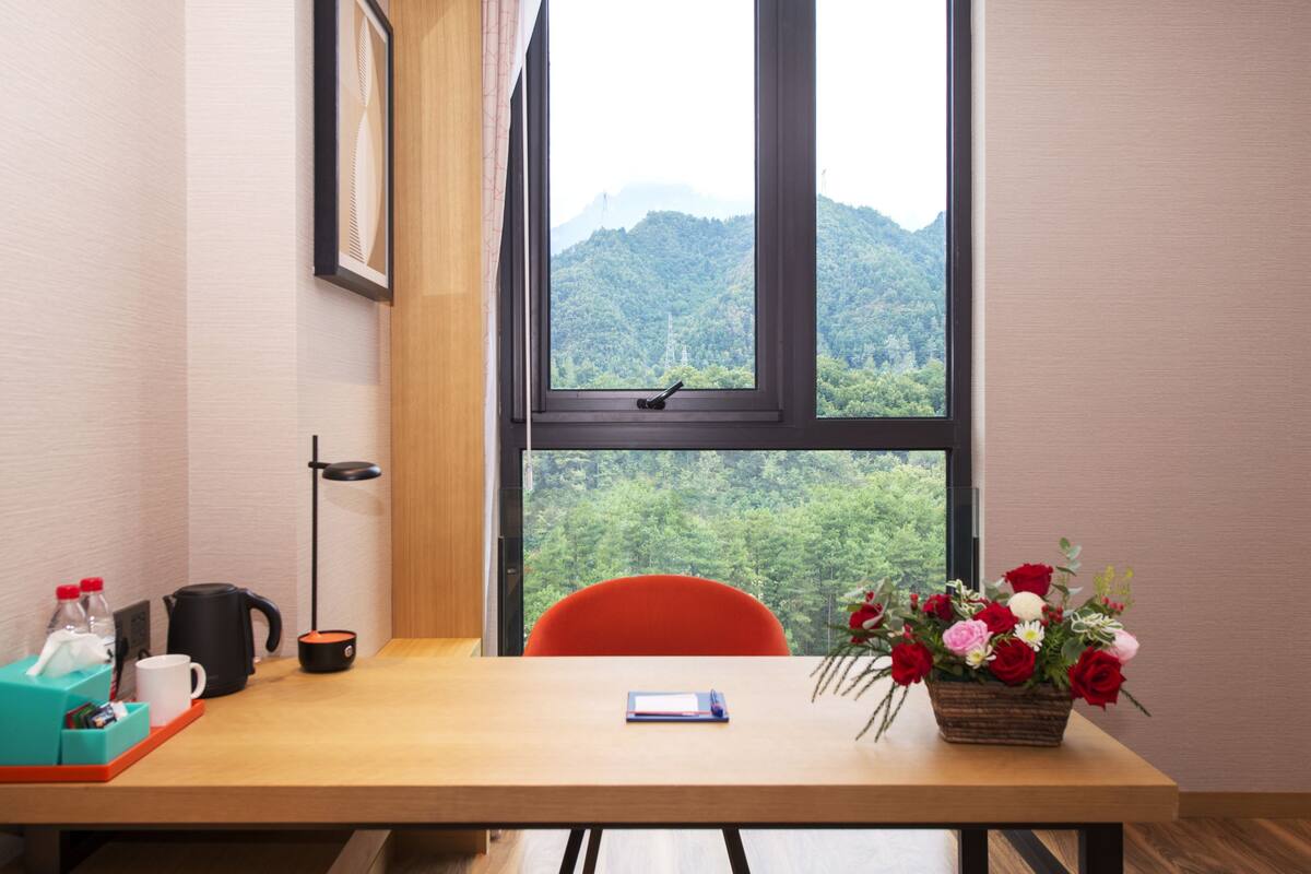 In-room safe, desk, soundproofing, free WiFi