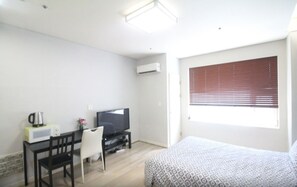Full House | Living area