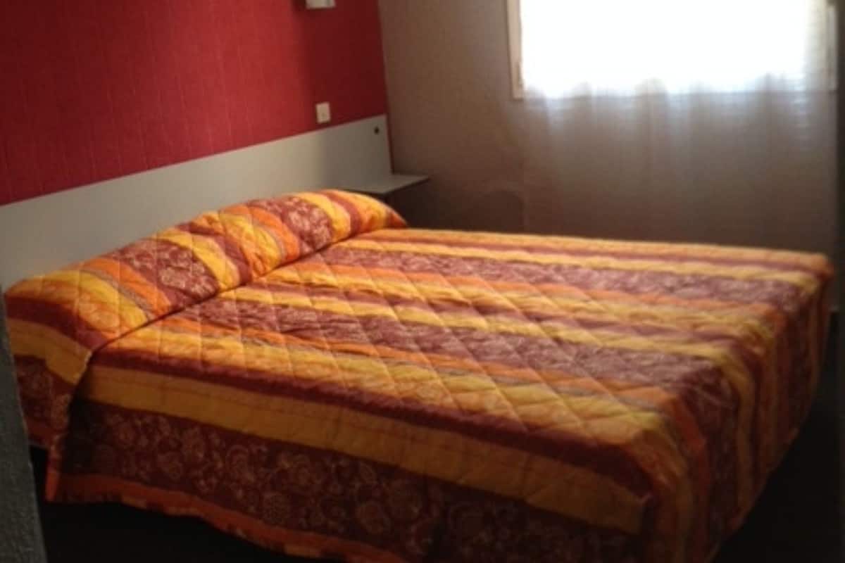 Individually decorated, individually furnished, desk, blackout curtains
