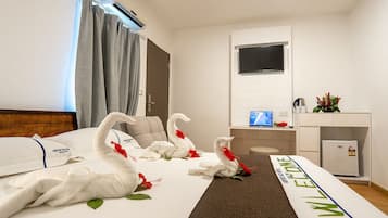 Kamer | 1 slaapkamer, geluiddichte muren, een strijkplank/strijkijzer