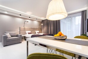 Superior-huoneisto (2) | Oleskelualue | Taulutelevisio