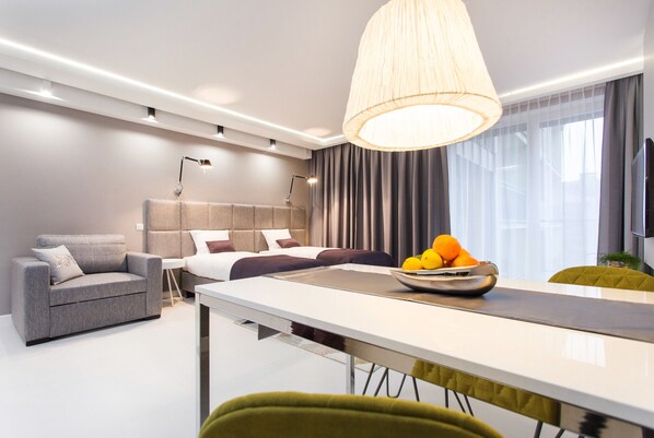 Superior-huoneisto (2) | Oleskelualue | Taulutelevisio