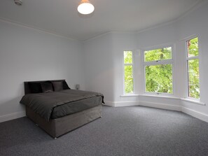 Double Room, Shared Bathroom - Crewe Rooms Ruskin Road (Crewe)