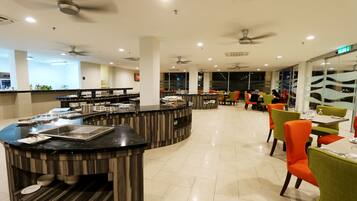 Daily buffet breakfast (MYR 32.40 per person)