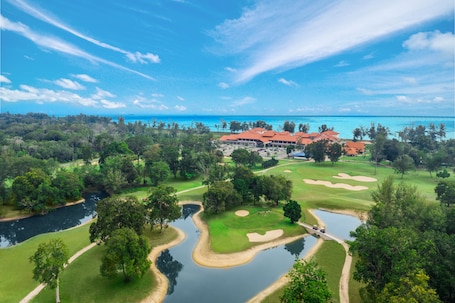 Vista aérea. Villea Rompin Resort & Golf