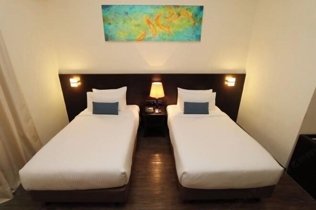 In-room safe, desk, soundproofing, iron/ironing board