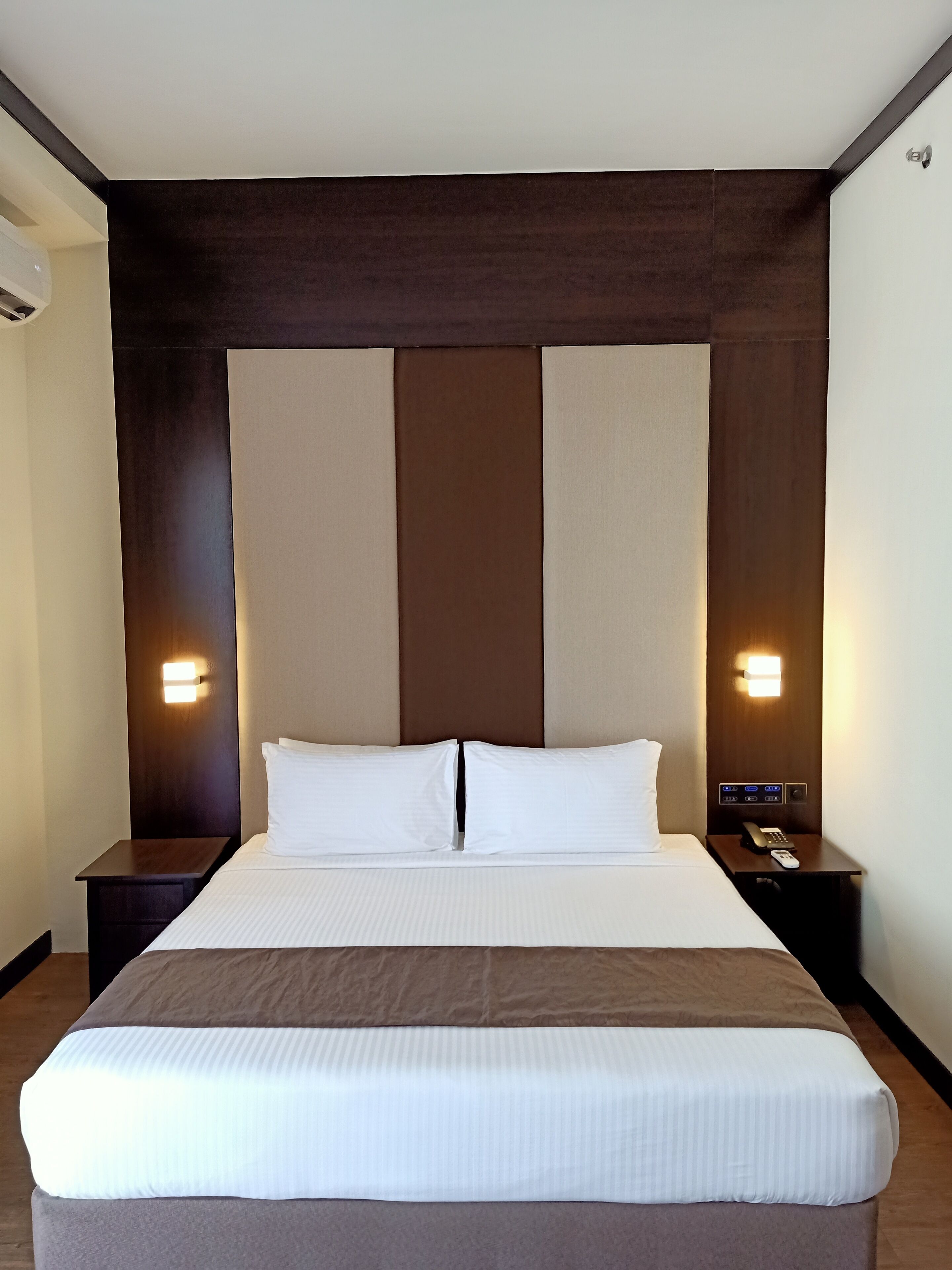 junior suite | in-room safe, desk, soundproofing, iron/ironing board