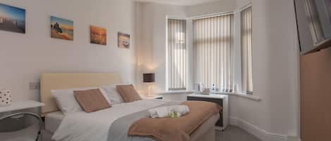 Habitación doble superior, baño en la habitación (With TV)