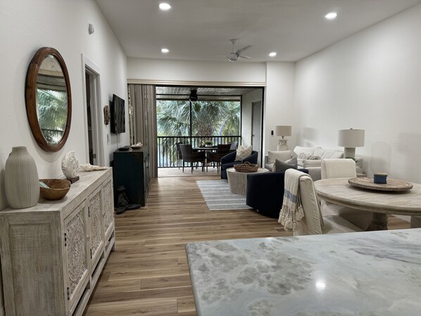 تلفزيون ذكي، كُتُب