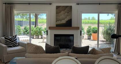 ylellisesti varusteltu uusi suuri guest suite Victorian maamerkki